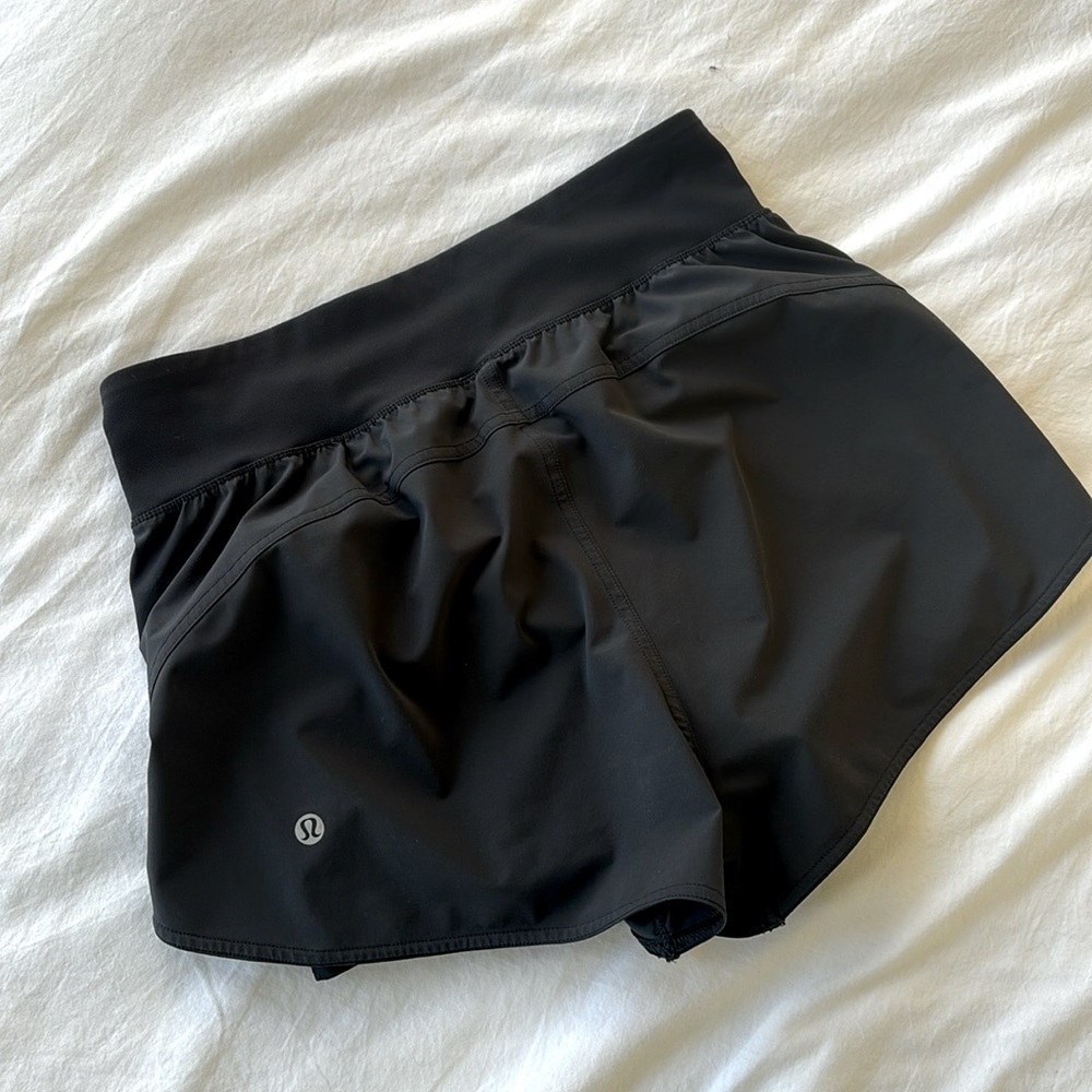lululemon athletica Black Women's Athletic Shorts Size 4